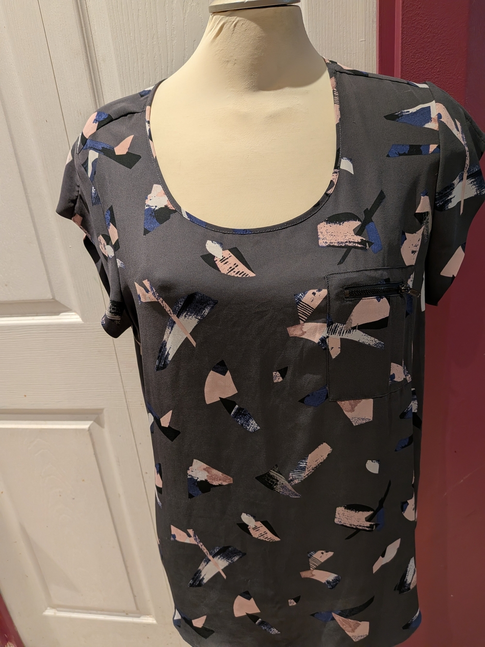 Reitmans Gray Abstract Print Scoop Neck Blouse with Pink & Blue Accents - Picture 2 of 7